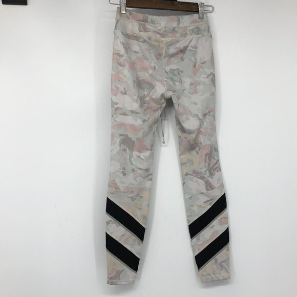Free People FP Movement Daybreak grey pink wash camo print leggings XS - Picture 8 of 16